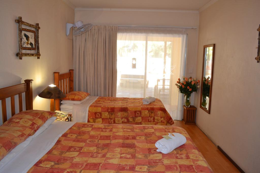 Dove'S Nest Guest House Kempton Park Ngoại thất bức ảnh