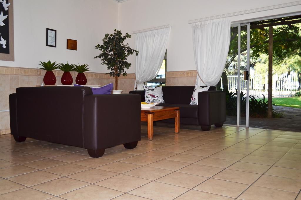 Dove'S Nest Guest House Kempton Park Ngoại thất bức ảnh