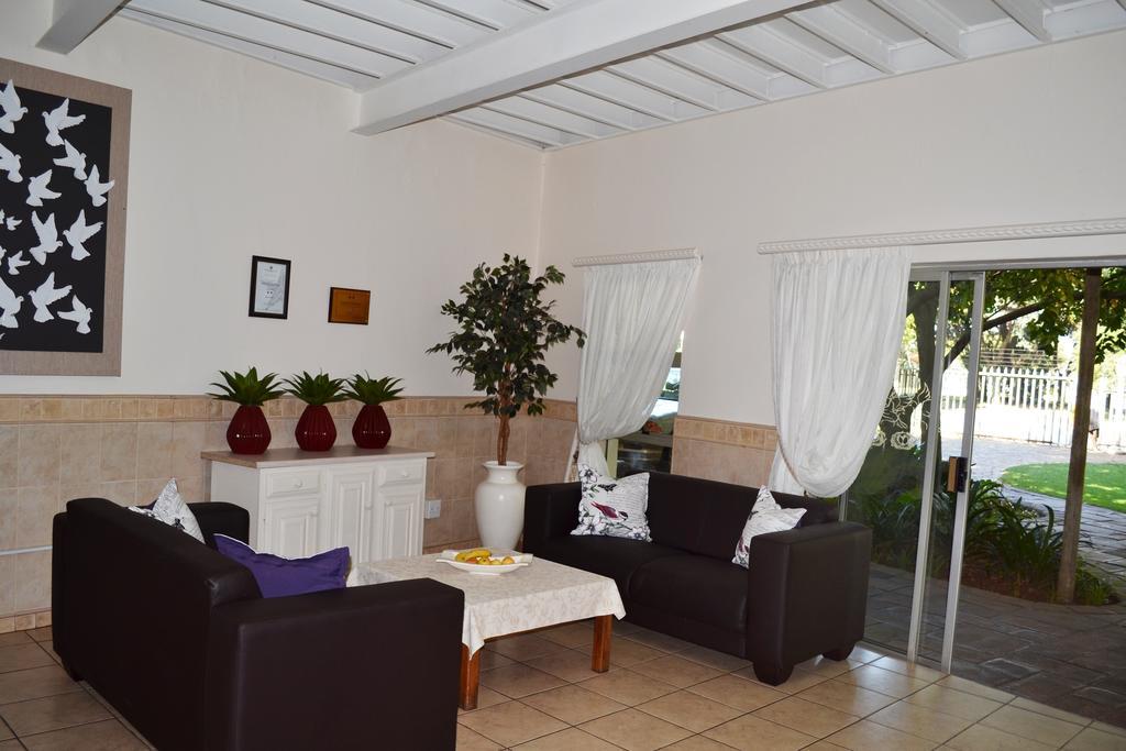 Dove'S Nest Guest House Kempton Park Ngoại thất bức ảnh