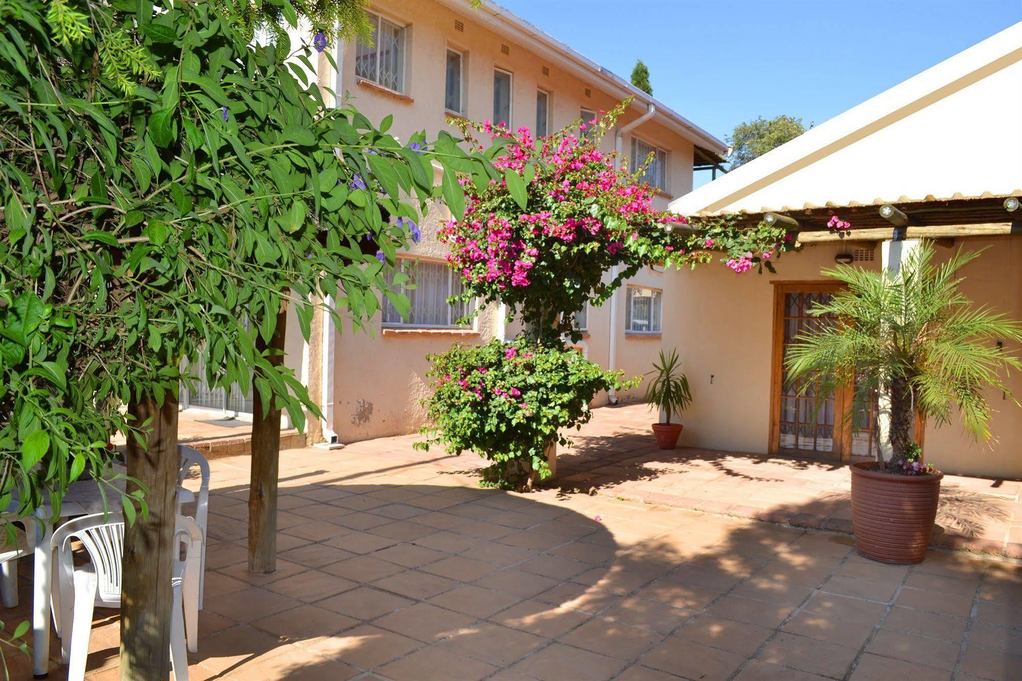 Dove'S Nest Guest House Kempton Park Ngoại thất bức ảnh